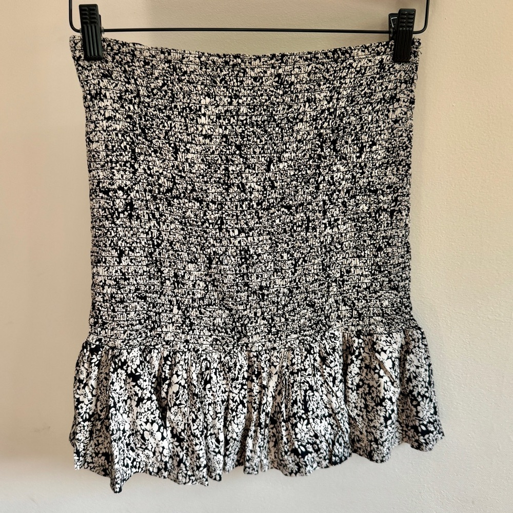 Jopana Smocked Ruffle Bottom Skirt/Tube Top
